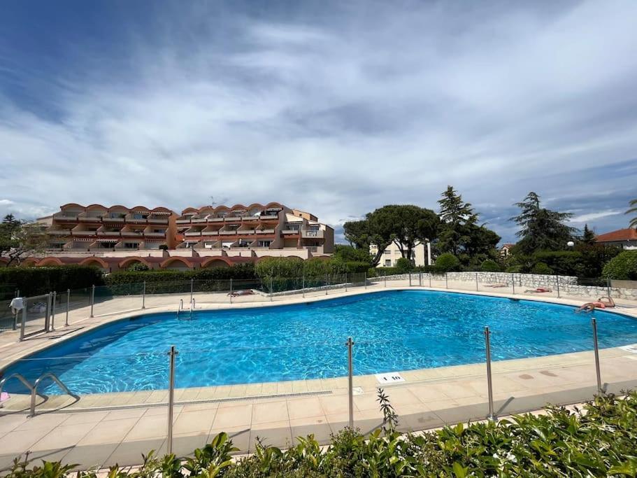 Appartement 4 Personnes Antibes Mer, Piscine, Parking, Tennis, Wifi Extérieur photo